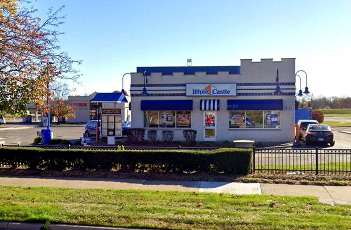 White Castle - Livonia - 30105 Plymouth Rd (newer photo)